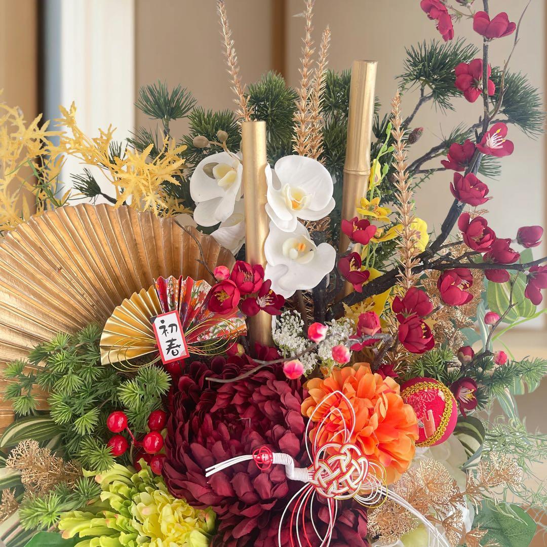 特大LLサイズ迎春角松｜本物帯と乱れ咲き菊の豪華正月アレンジ｜商業用・店舗用一点 88c26c9e950cca288aec03197b232d