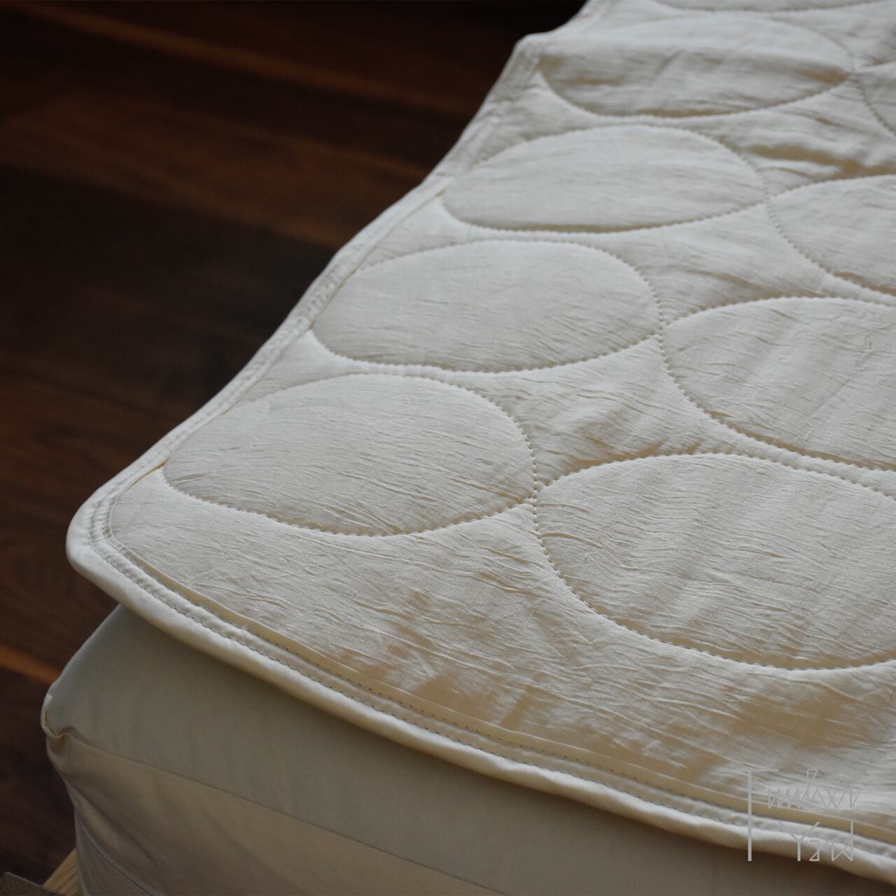 〈〈　IWATA 麻パッド　しとね　〉〉 麻パッド shitone （しとね） – 寝具のイワタ