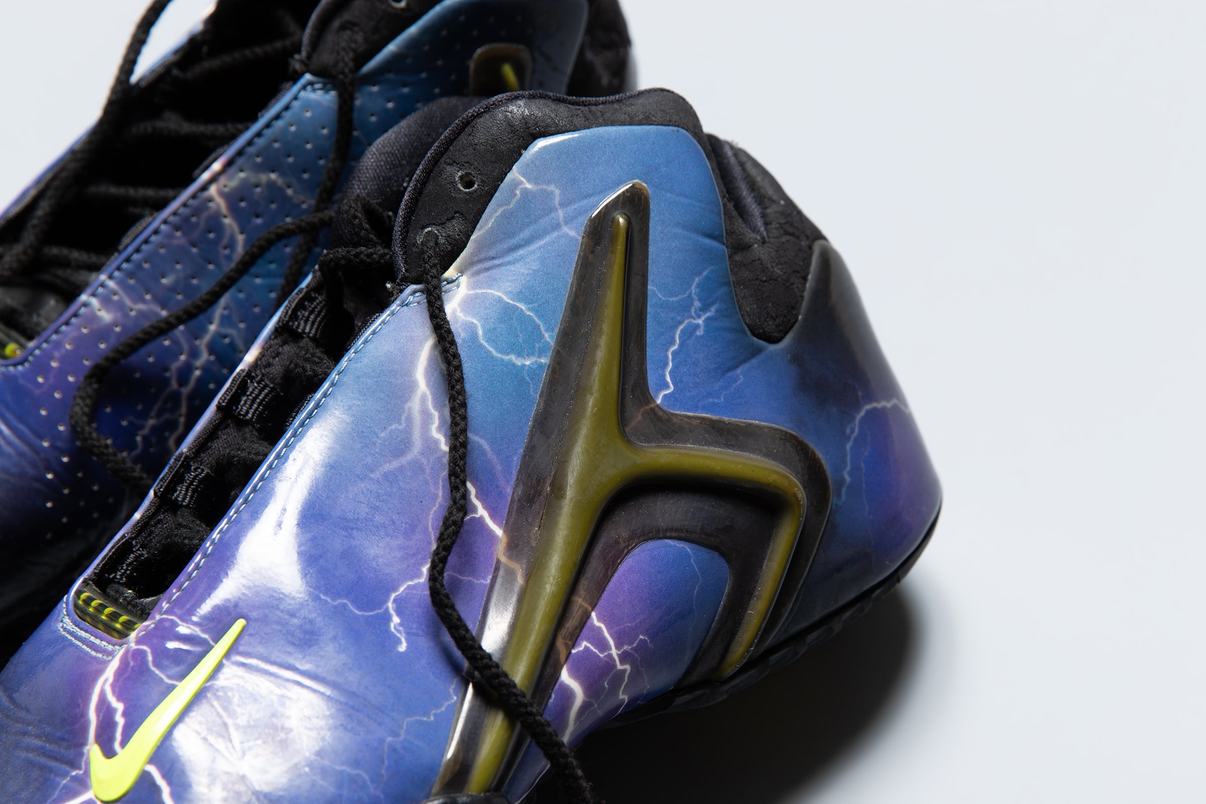NIKE ZOOM HYPERFLIGHT | PLAYGROUND | スニーカーショップ