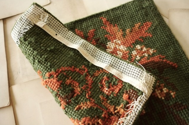 フランス 50c 眠れる森の花籠と重厚なウールのタペストリー ヴィンテージ