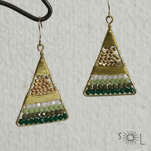 【ピアス】揺れる三角のビジューピアス(品番sp313)【オリエンタル トライバル】