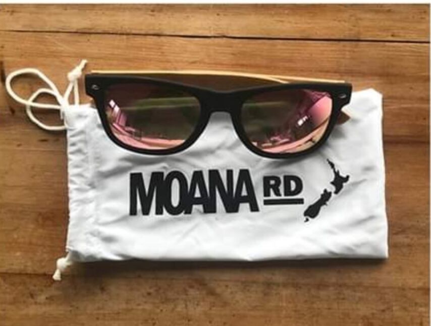 Moana Road サングラス-50/50's #3008 竹製アーム 黒フレーム 偏光