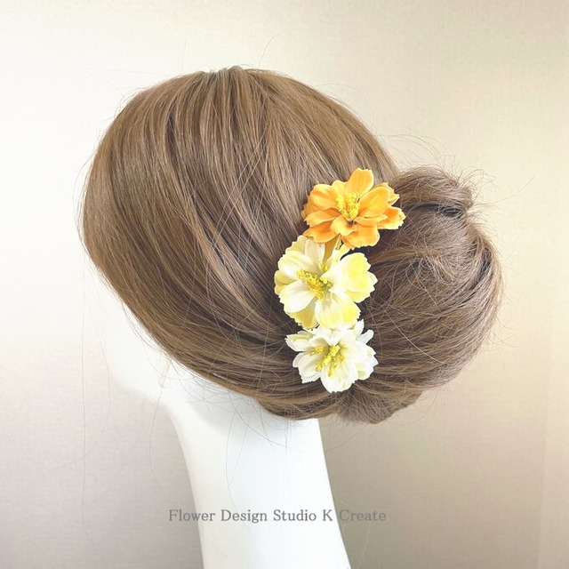 グラデーションオレンジのお花の髪飾り　Uピン3本セット　髪飾り　卒業袴　成人式　結婚式　黄色　オレンジ　浴衣　ハロウィン　入学式　卒業式
