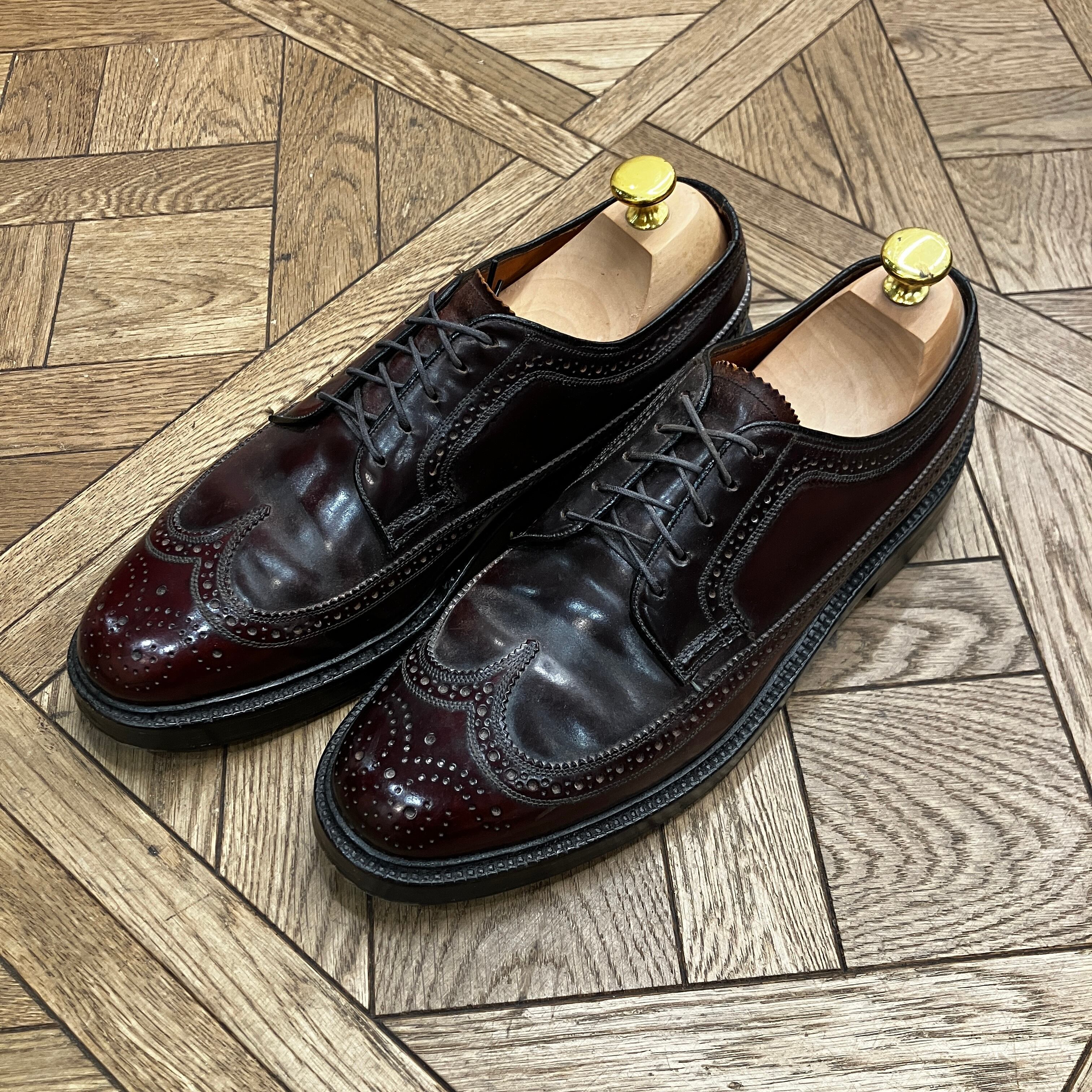 FLORSHEIM IMPERIAL WING-TIP CORDVAN LEATHER SHOES | safarionline