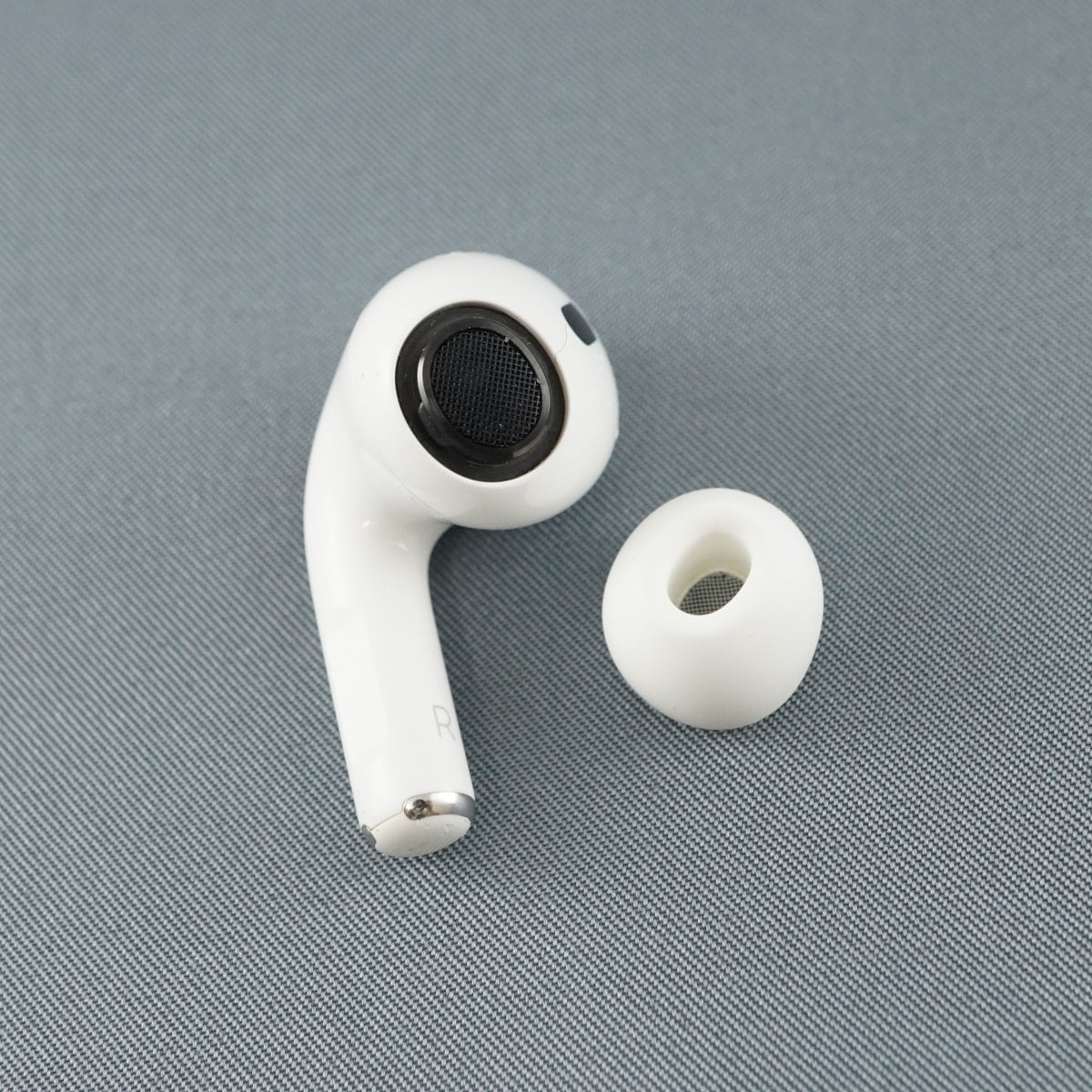 Apple AirPods Pro 2 右イヤホンのみ USED品 エアーポッズ プロ R 片耳