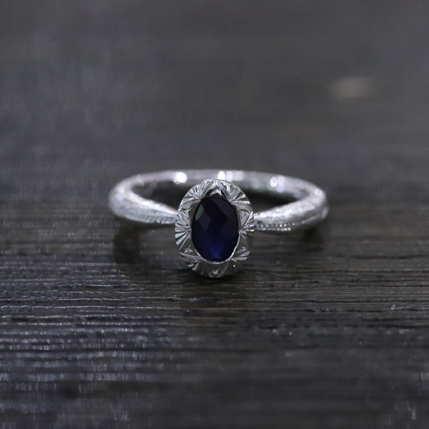 サファイア 手彫リング