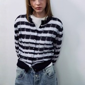 Nuance Border Knit Cardigan F0572