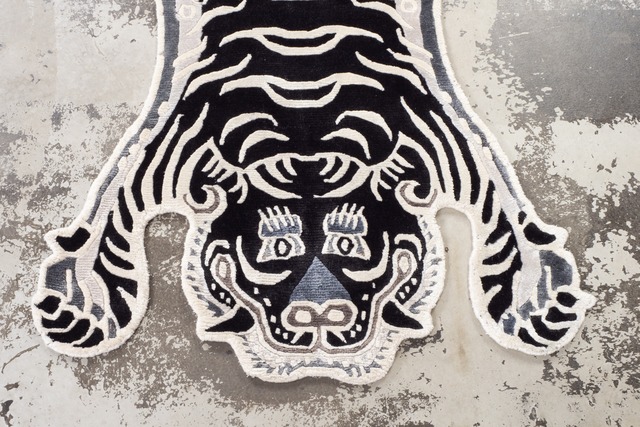 Tibetan Tiger Rug 《Sサイズ•シルク・オリジナル1•モノクロ218》チベタンタイガーラグ