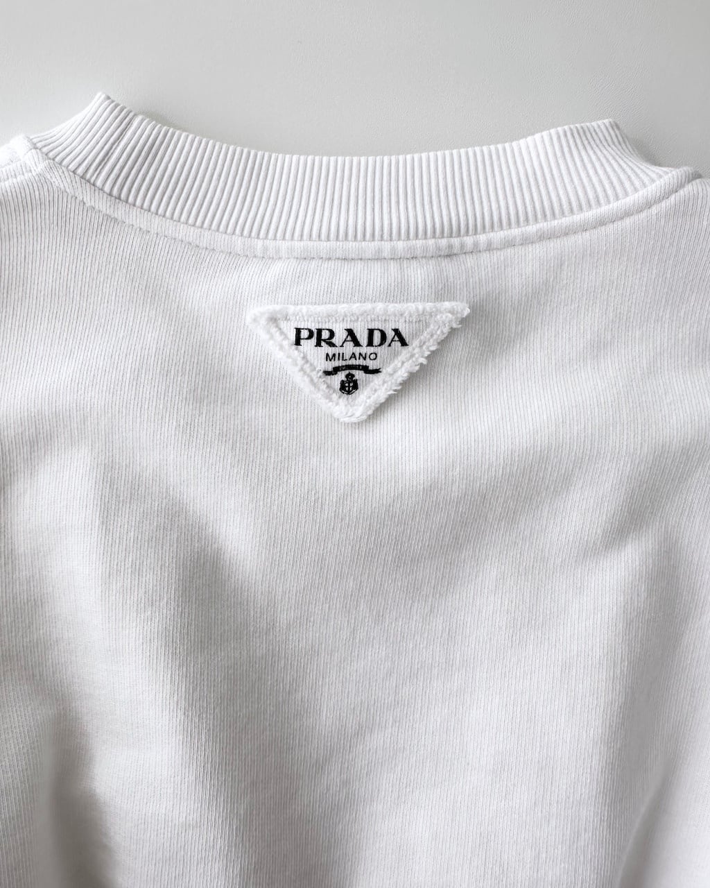 PRADA MERMAID PRINT CROPPED SWEATSHIRT | dear closet