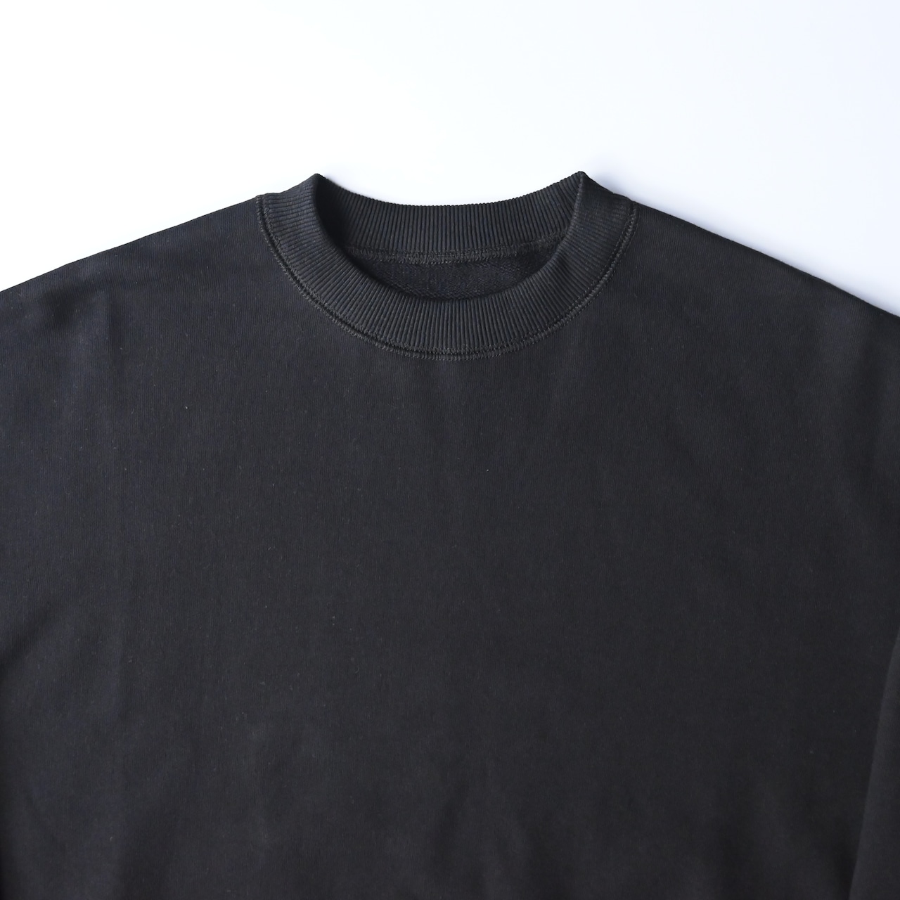 UNTRACE / 210(クルーネックスウェット)