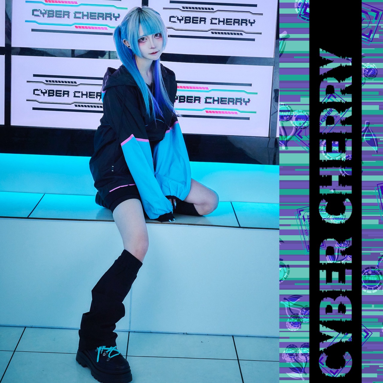 猫耳付き 配色CYBER WINDBREAKER