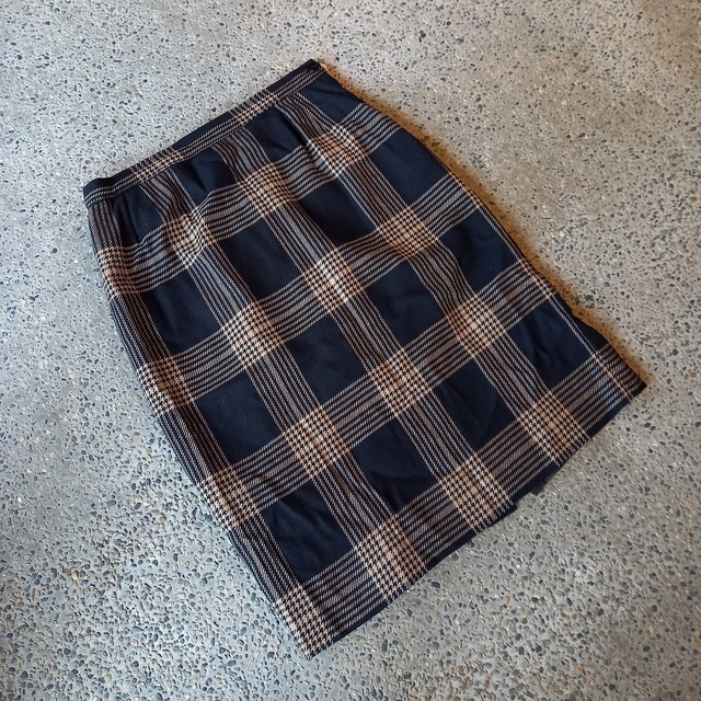 ヨーロッパ製？ ウールチェックスカート used [201034]