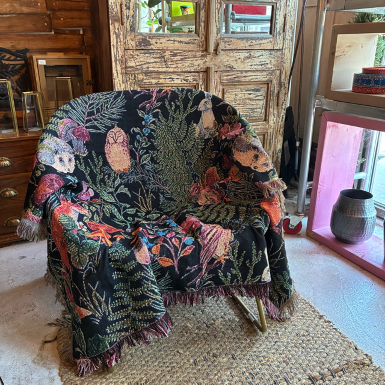 TOPANGA Homefurnishing Forest animal Throwket　フォレストアニマルスローケット　130×160cm　ブラック　キツネ　フクロウ　リス　森の動物　ソファカバー　ベッドカバー　ブランケット　カーテン