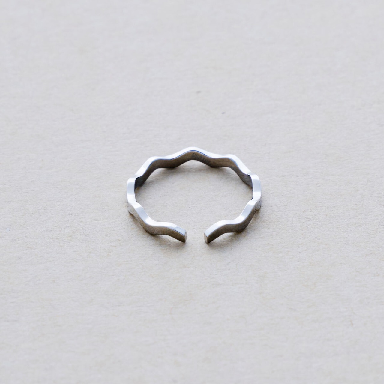 FINE WAVE RING