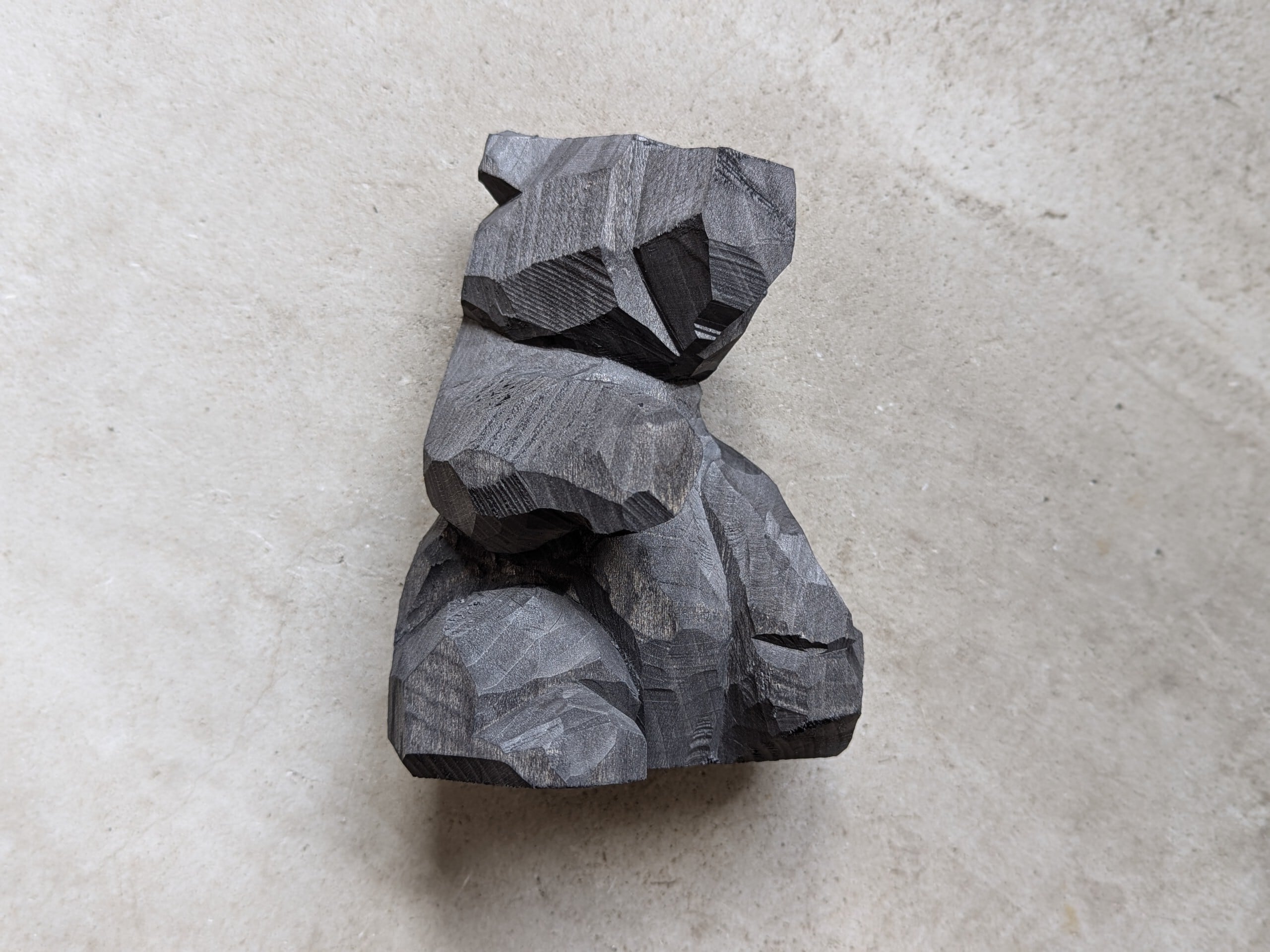 佐藤憲治 座り熊 ＃7「つま先掴み」 | 木彫りの熊 | inoya | Basic