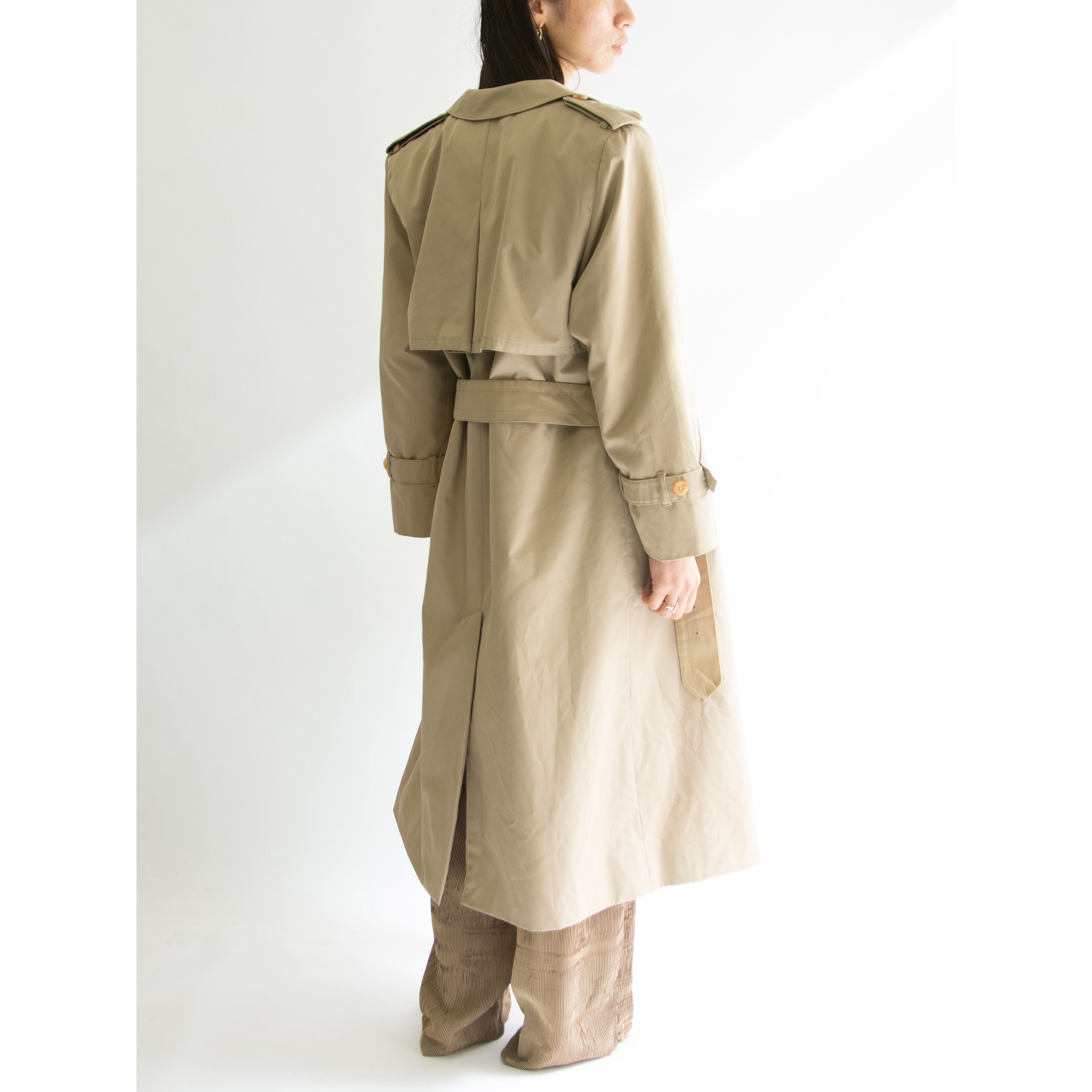 【Aquascutum】Made in England 80's Cotton-Polyester Double‐Breasted Coat（アクアスキュータム 英国製コットンポリエステル コート）