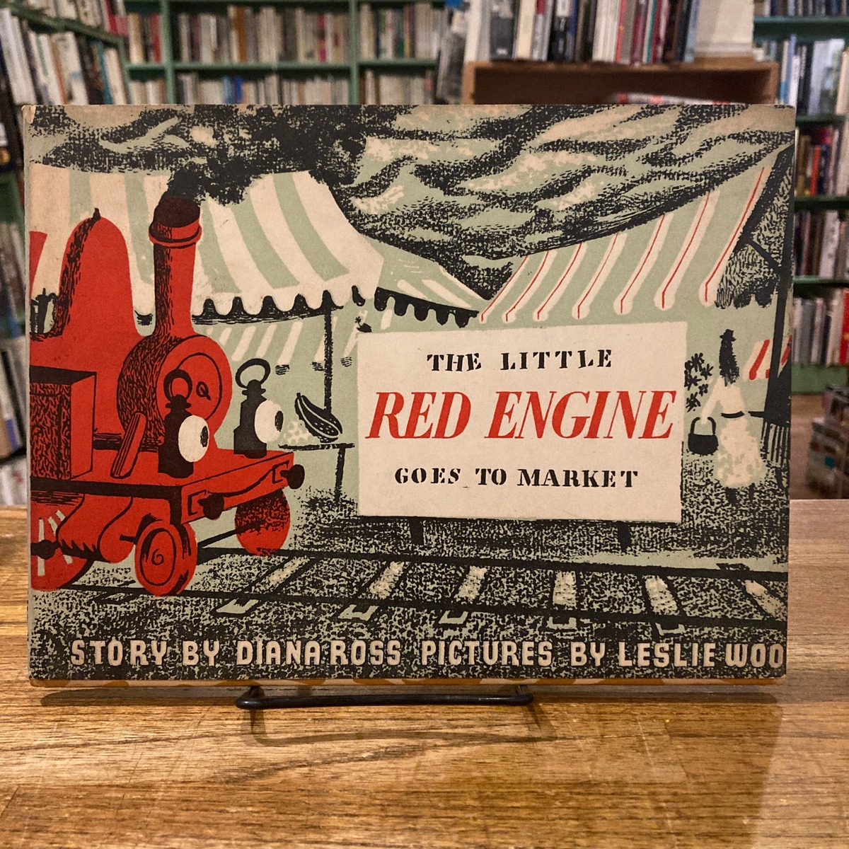The Little Red Engine Goes to Market / Diana Ross, pictures by Leslie ...