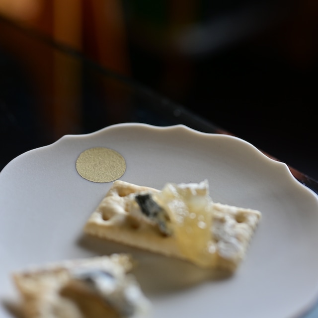 MUMCA 丸谷牧子 作 蓮花6.5寸皿 金彩/ Renka 6.5 Plate / 2104400000214 MUMCA 丸谷牧子 作 蓮花6.5寸皿 金彩/ Renka 6.5 Plate / 2104400000214