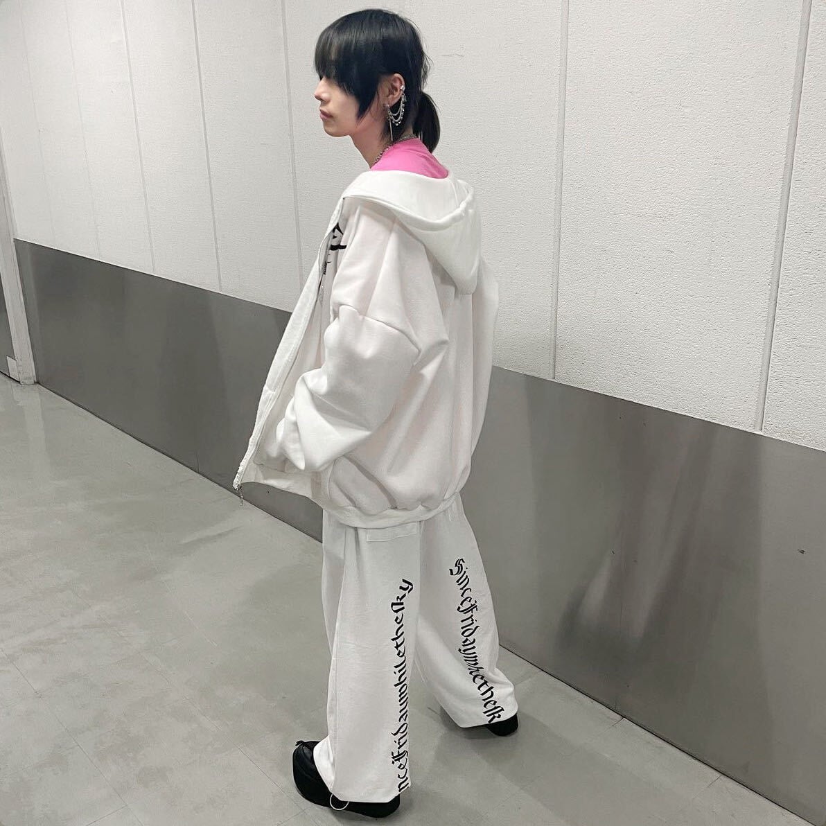 火曜17時まで▷2,739円OFF！】BACK LOGOスウェットパンツ