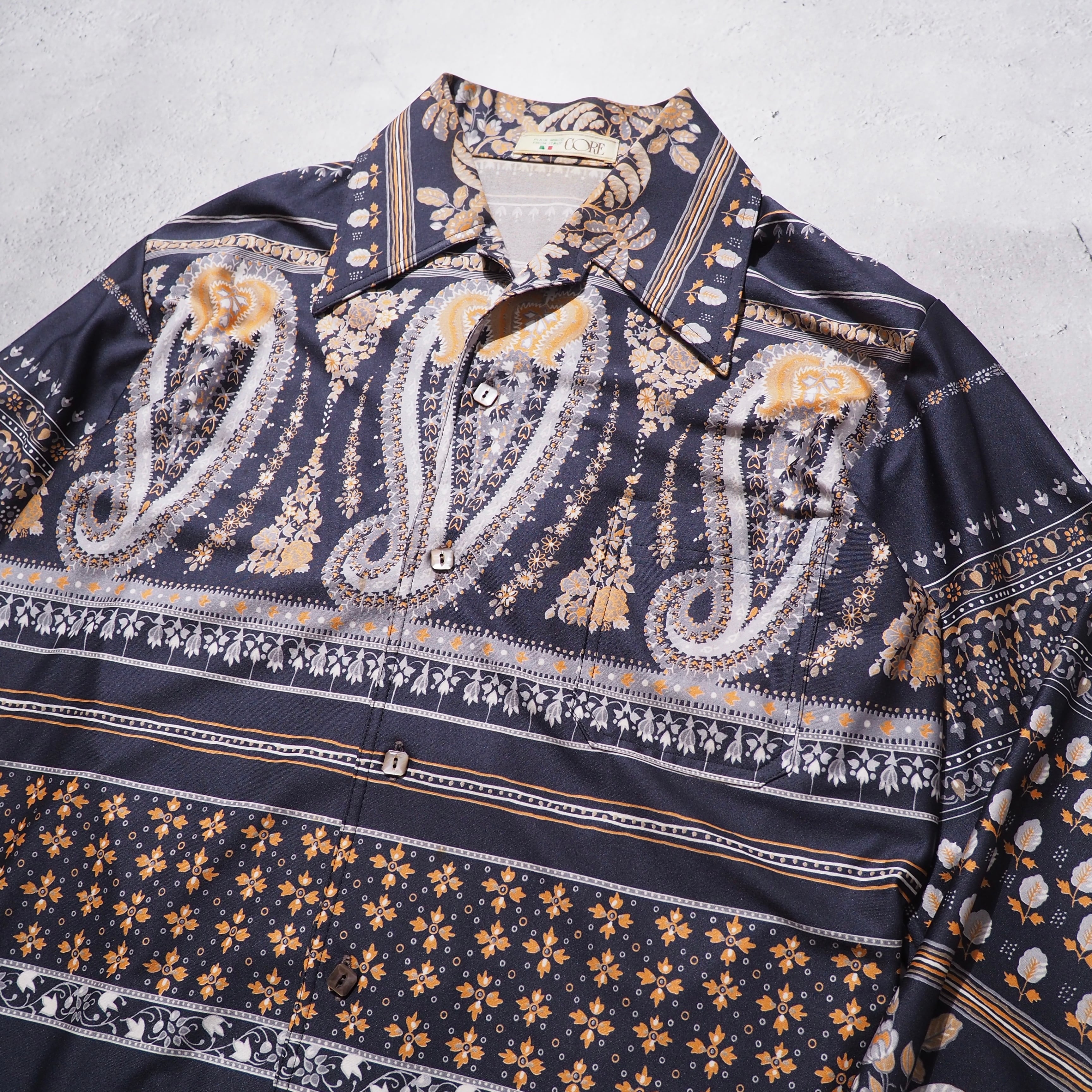 1970 - 80s " 儚美 " Beautiful Flower Pattern vintage Open collar shirt