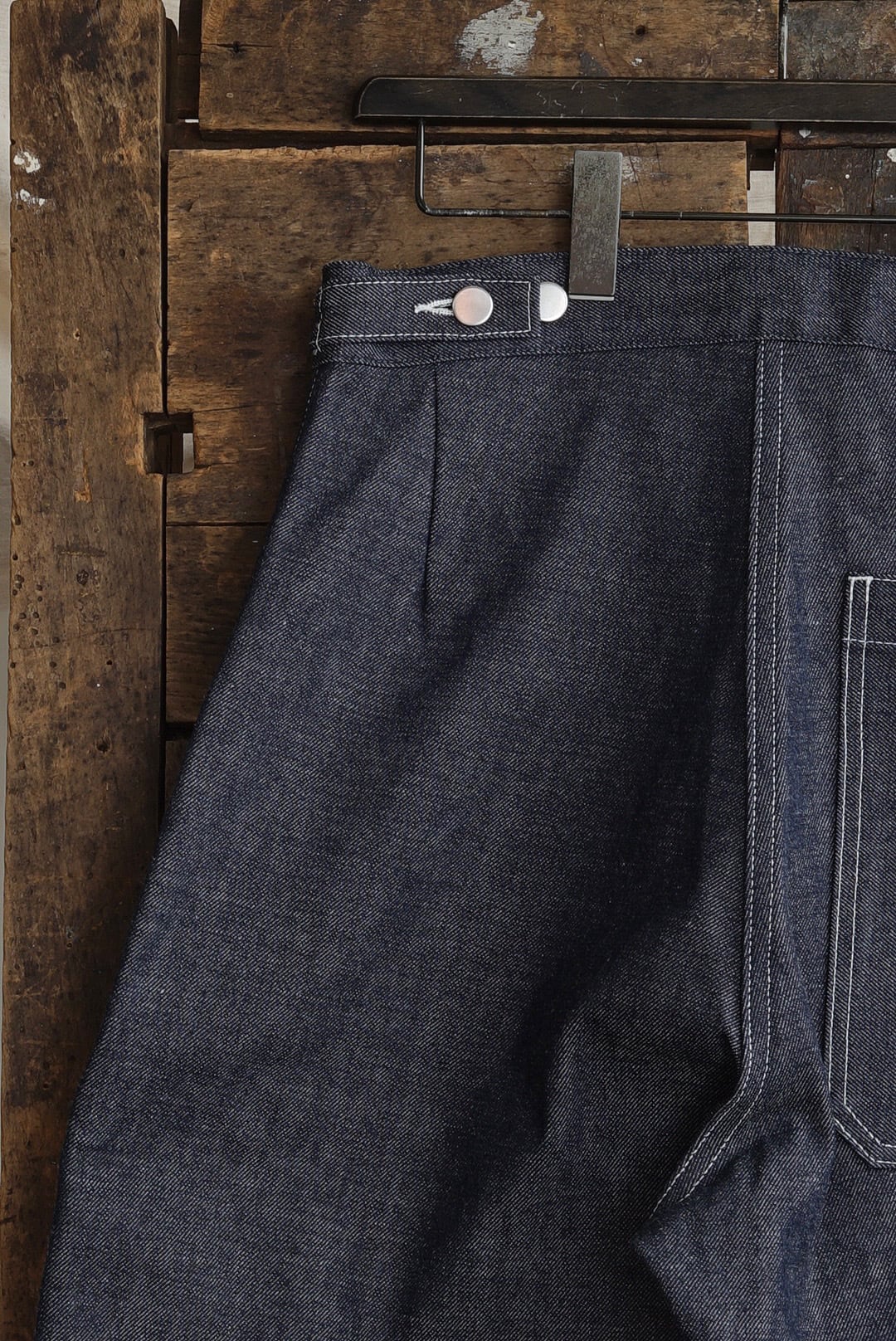 TUKI - 原田服飾研究所 - TYPE 4, CURVED LEG JEANS (INDIGO) | Brownie