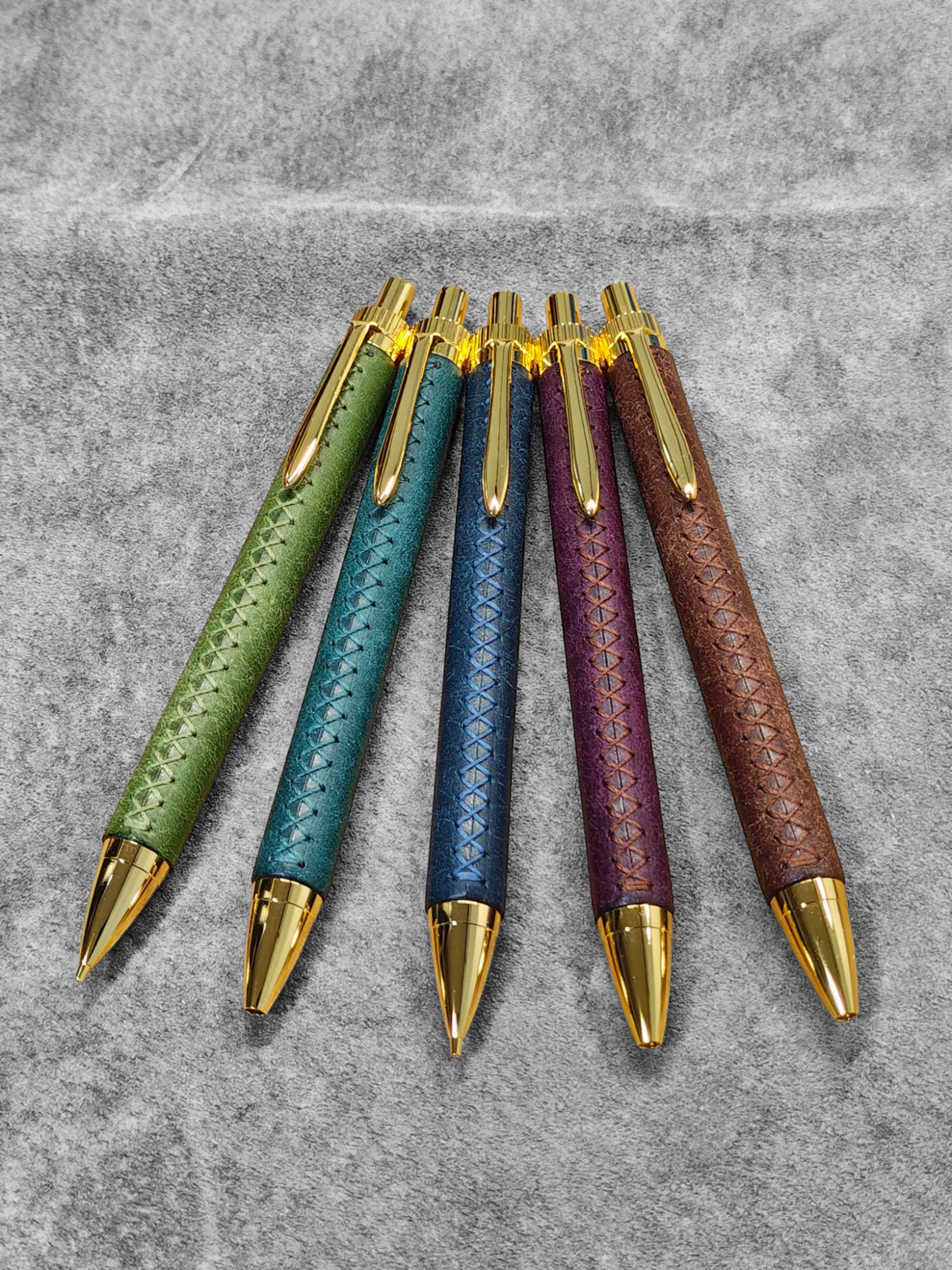 革軸ペン プエブロレザー カルロ・バダラッシ社 加藤金属 KATO202 本革 革軸ペン プエブロレザー カルロ・バダラッシ 加藤金属 KATO202