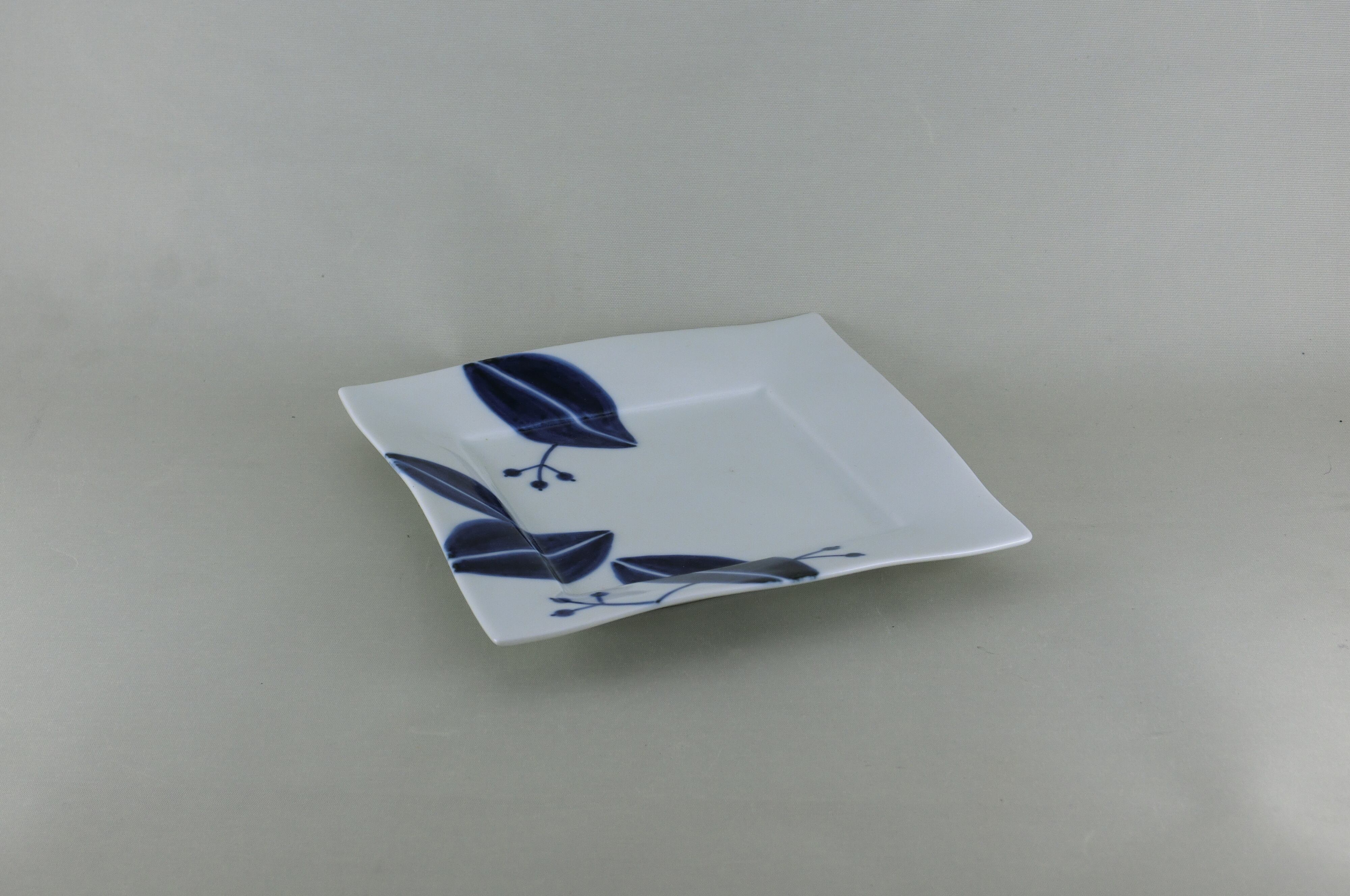 リーフシリーズ　角皿