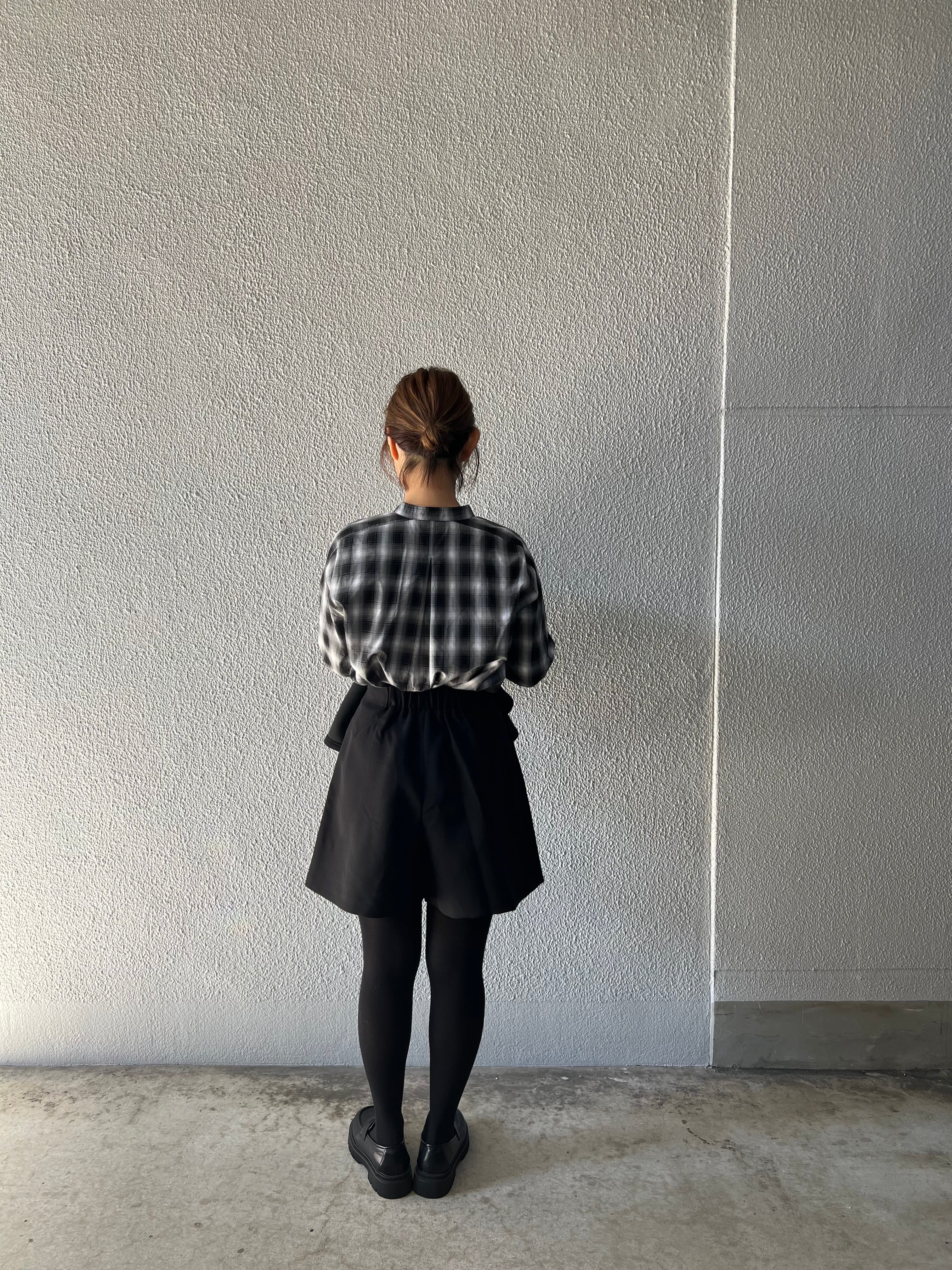 【anana】ハイウエストタックショートパンツ a99-032