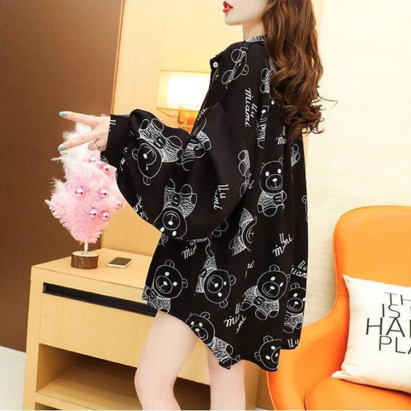 サブカル 服 地雷系 通販 長袖シャツ オーバーサイズ くまちゃん ブラック ホワイト 大人かわいい カジュアル