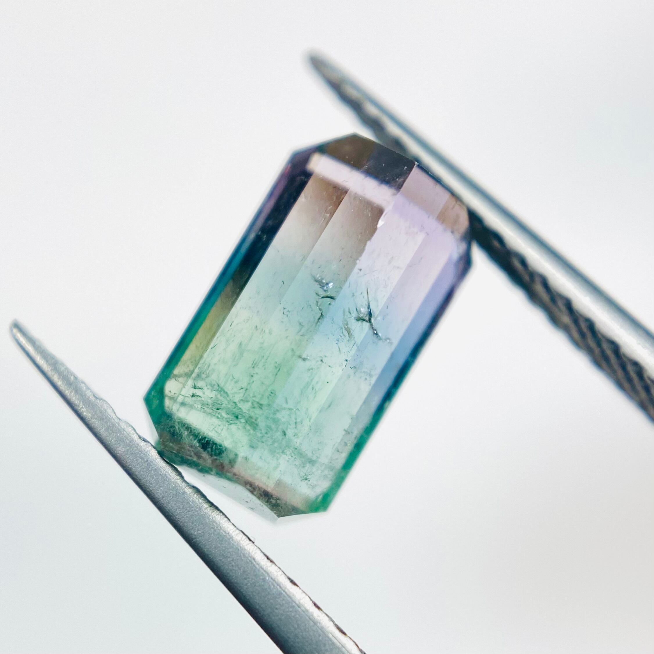 爽やかで幻想的なバイカラートルマリン