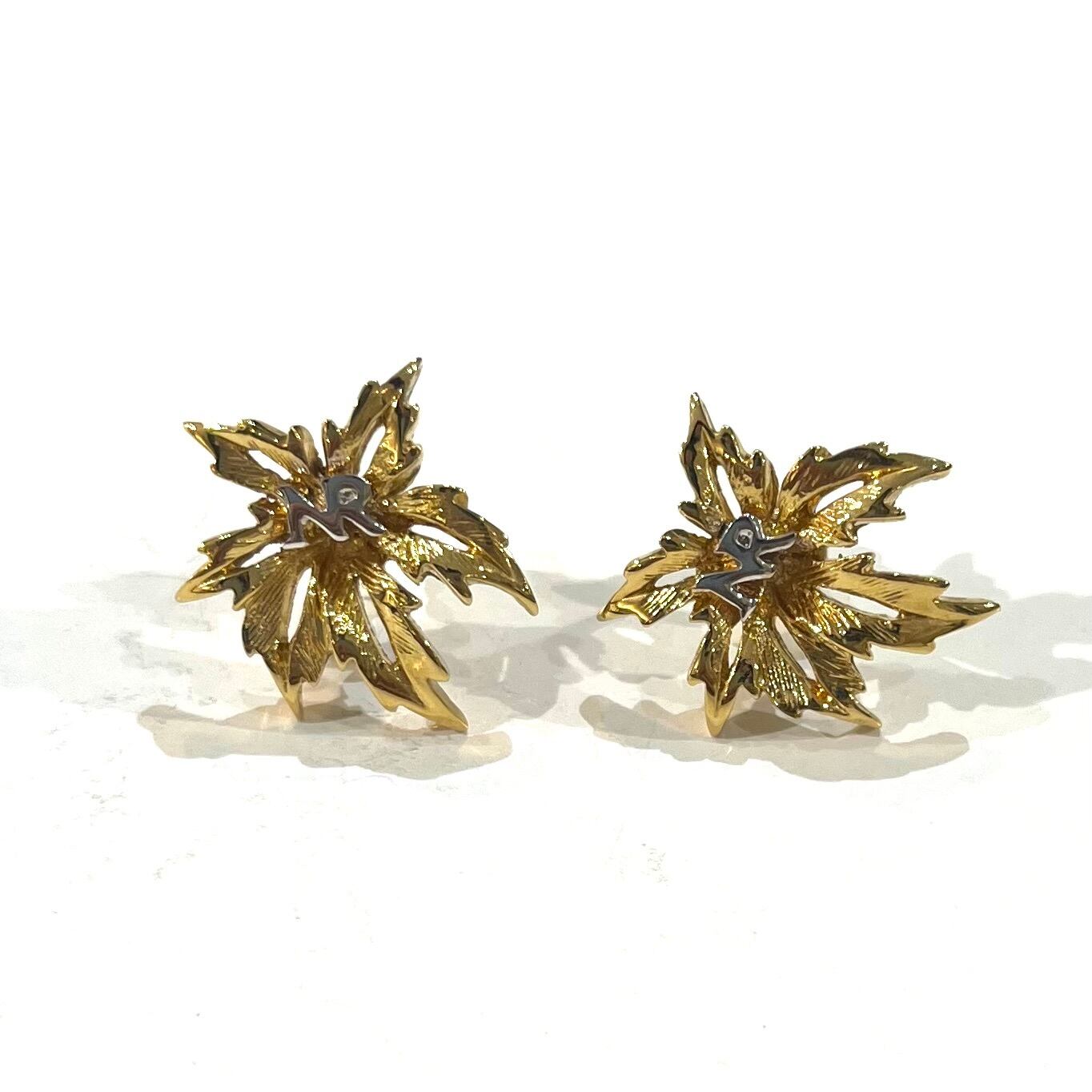 NINA RICCI 】2346 フランスから。ニナリッチ 立体メープルリーフ
