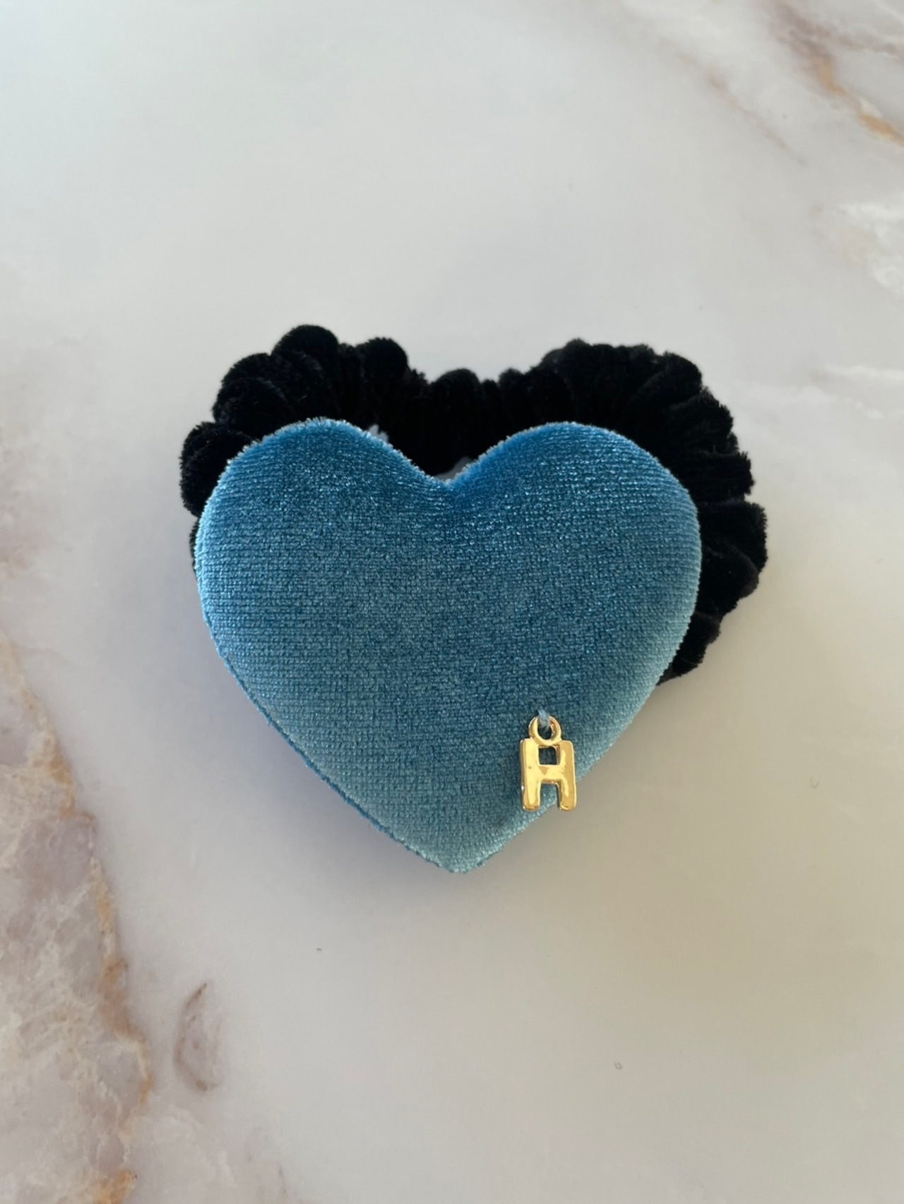 ベロアハートシュシュ