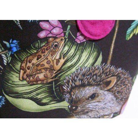 Tamao Yuge シンプルトート ハリネズミ/カエル 黒 Tamao Yuge シンプルトート ハリネズミ/カエル 黒 | caeru