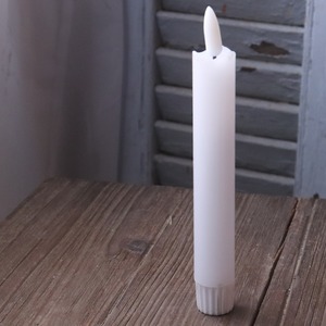 LEDテーパーキャンドル｜火を使わずに楽しむアンティークな灯り