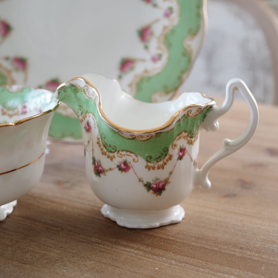 英国ロイヤルドルトン グリーン＆ローズガーランドティーサービス3点