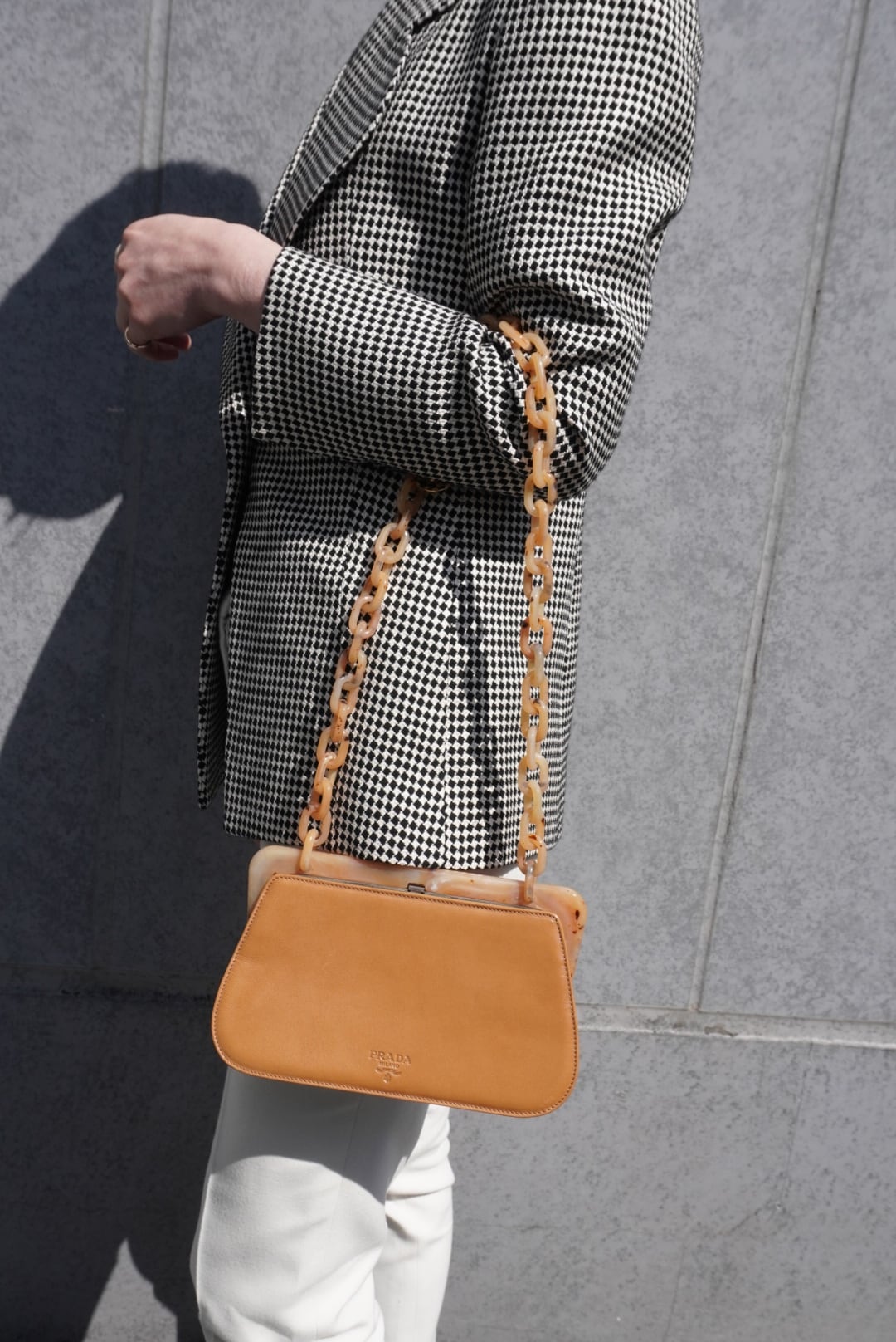 PRADA プラダ ショルダーバッグ ブラウン ロゴ レザー がま口 チェーンショルダー vintage ヴィンテージ オールド 8f3n64