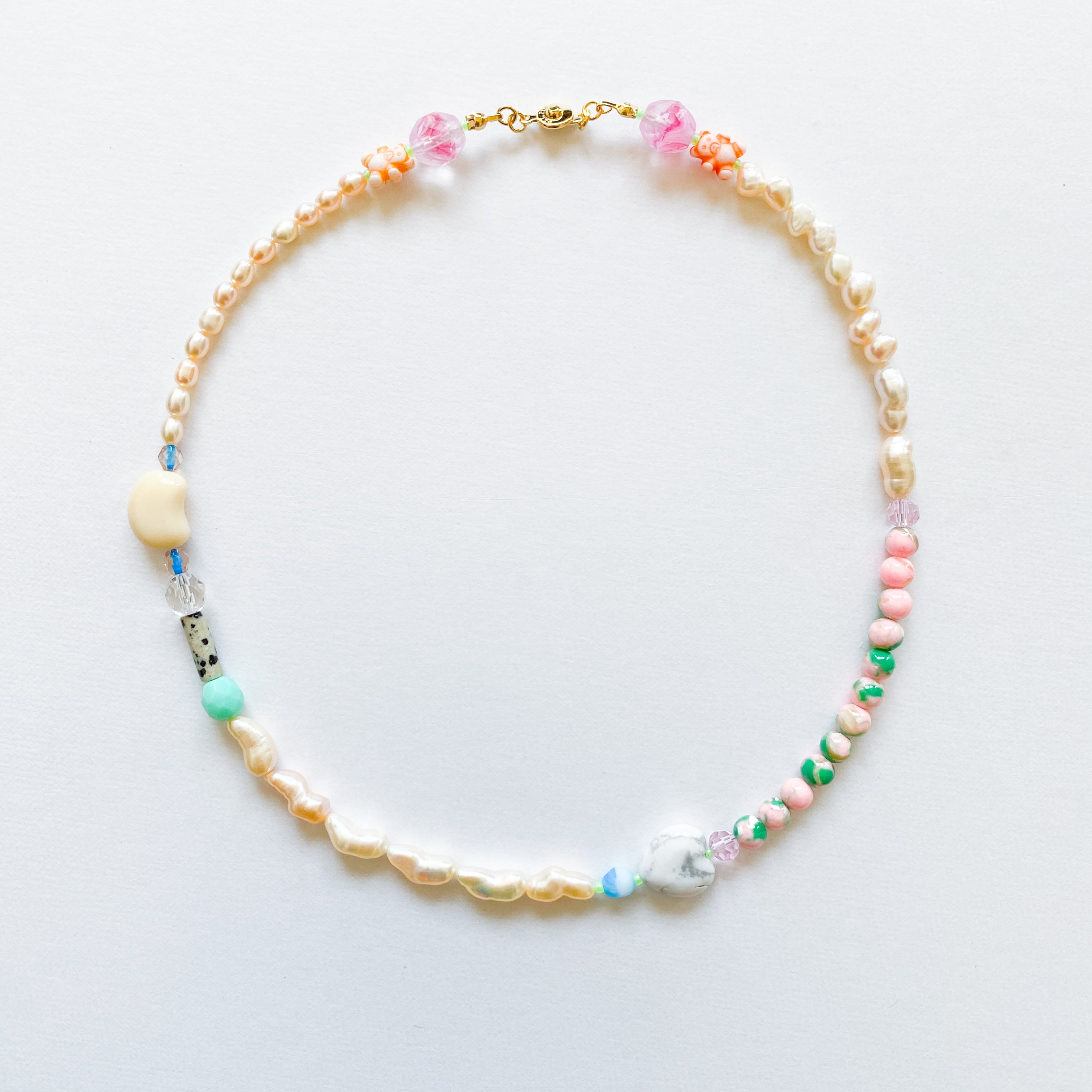 淡水パールとビーズのネックレス