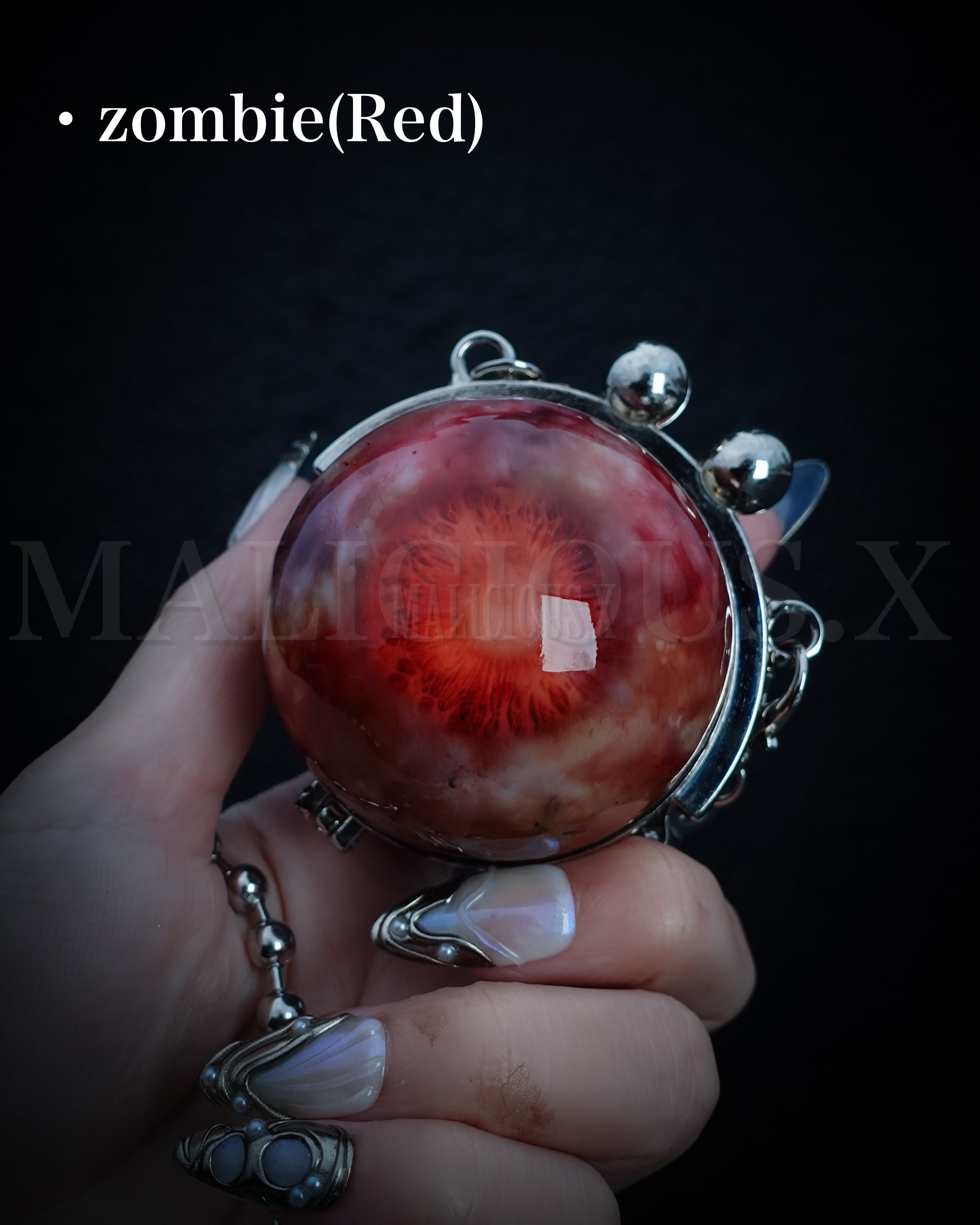 Eyeball Locket pendant | MALICIOUS.X