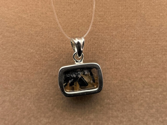 シルバーペンダントトップ（タイチンルチルクォーツ）