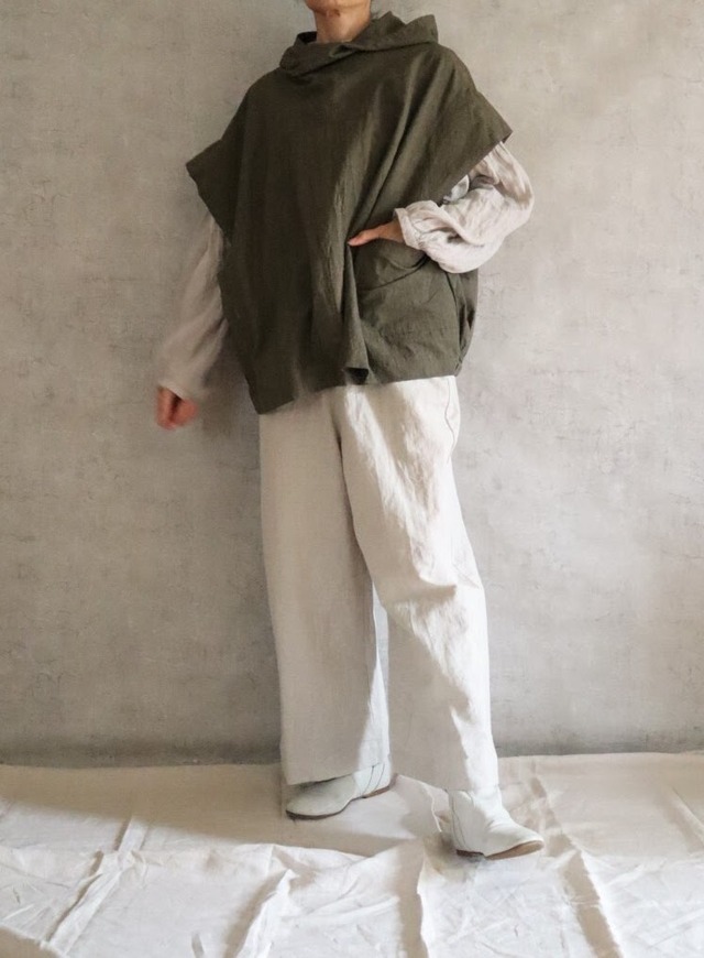 フード付きプルオーバー　アーミグリーン