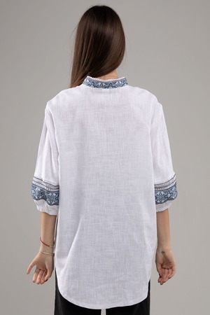 ウクライナ刺繍ヴィシヴァンカ　手刺繍　レディース・フリーサイズ