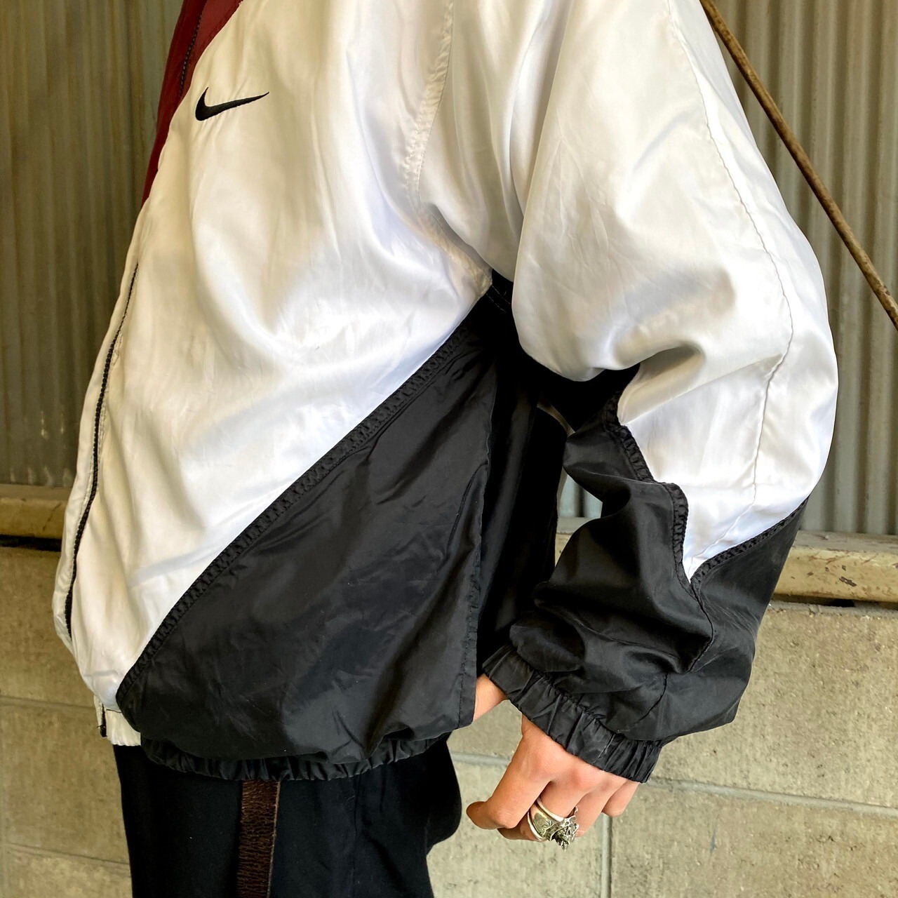 90年 NIKE ナイキ 袖スウォッシュロゴ ナイロンジャケット メンズL 