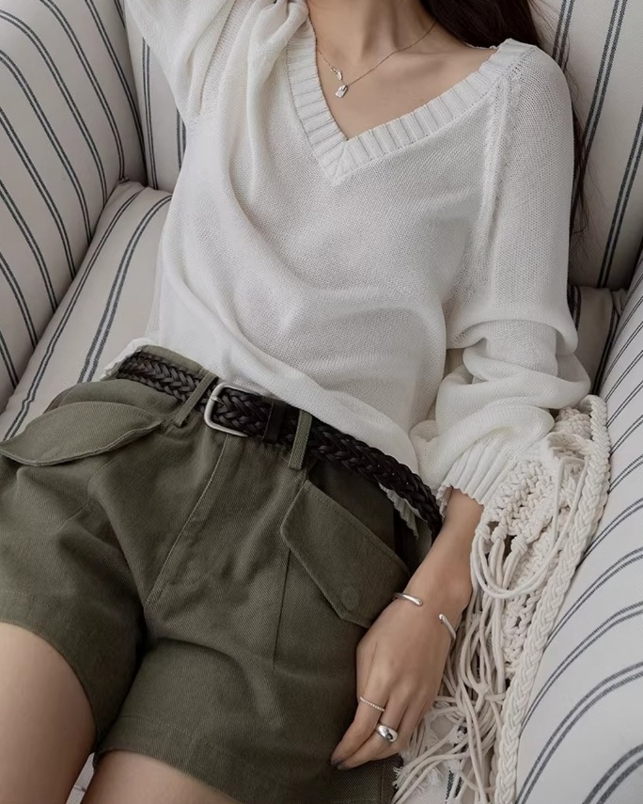 V-neck long sleeve loose Knit L0164