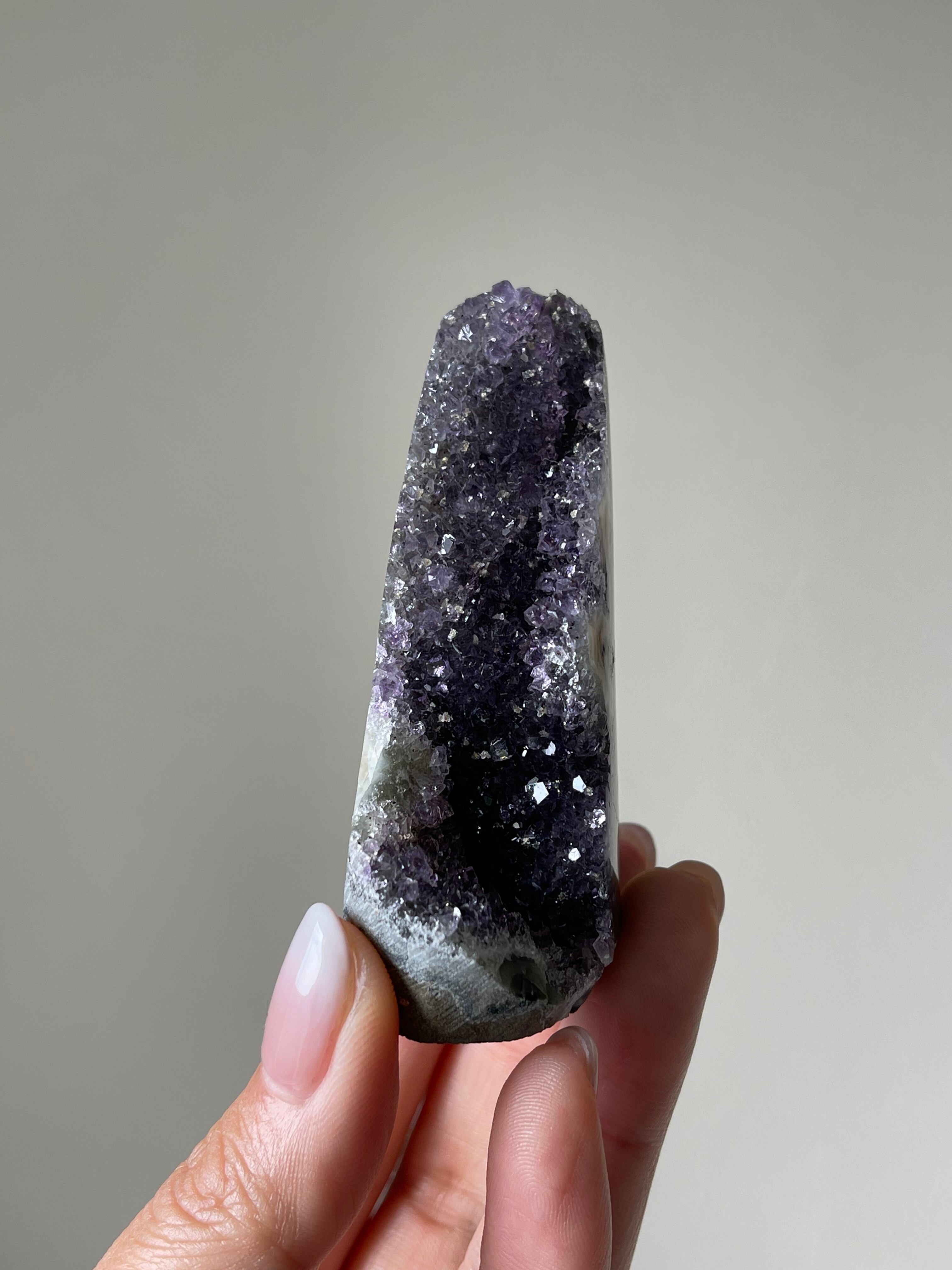 アメシストミニジオード/Amethyst mini geode No.01