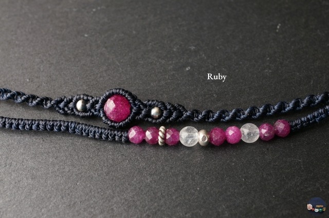 一点物☆ルビーの二重マクラメブレスレット＜情熱と勝利の石＞ - Navy blue -