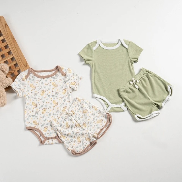 やわらかリブ綿素材のロンパース&パンツセット