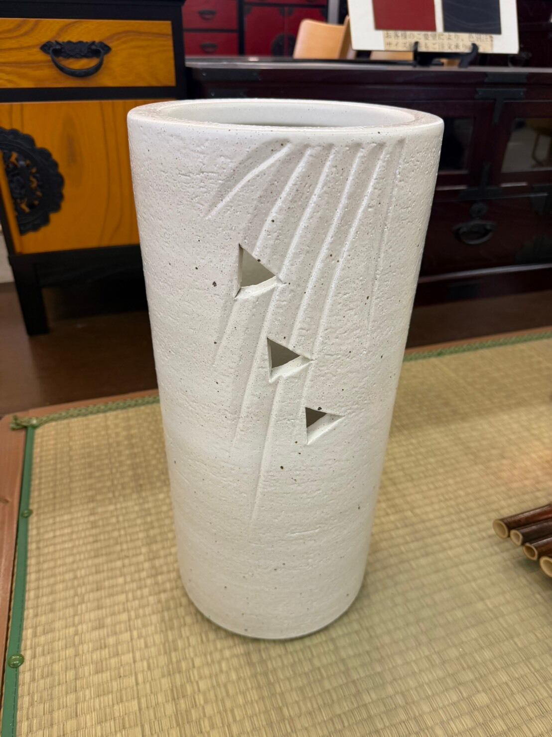 信楽焼 傘立て 黒フクロウ | 大橋家具店