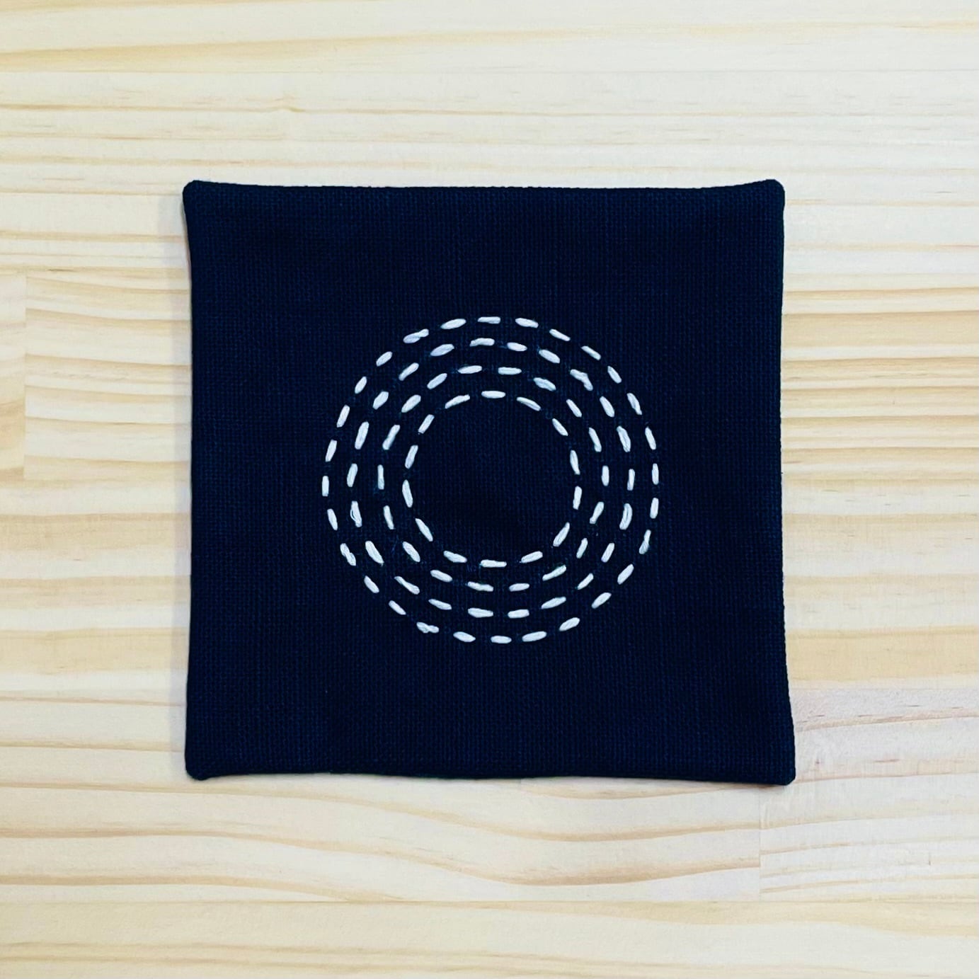 手刺子の藍染コースター【5枚セット】 | 紺屋そめかひ online shop
