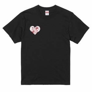 白ハート(胸) Tシャツ ブラック