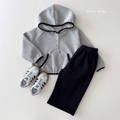 韓国子供服 / 26Autumn / 〖取寄〗DAILYBEBE / カラフルステッチパーカー / キッズ服 / ジュニア服 / 秋服 *XS~JL*